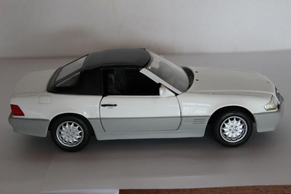 Mercedes Benz 500 SL